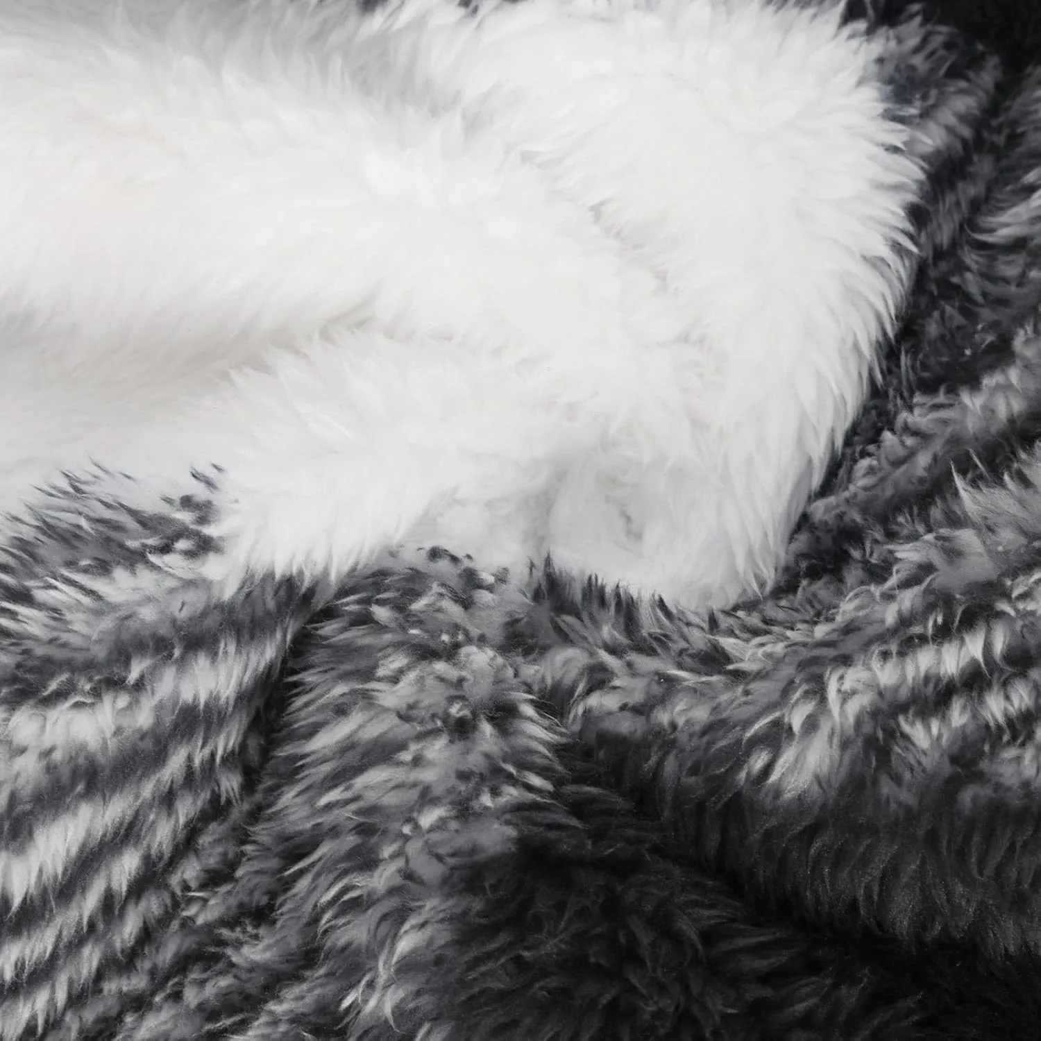 Fleece Jacket Women Fuzzy Flannel Jacket Fall Fashion Sherpa Lined Plaid Shacket Jacket Button Down Fleece Jacket Coat