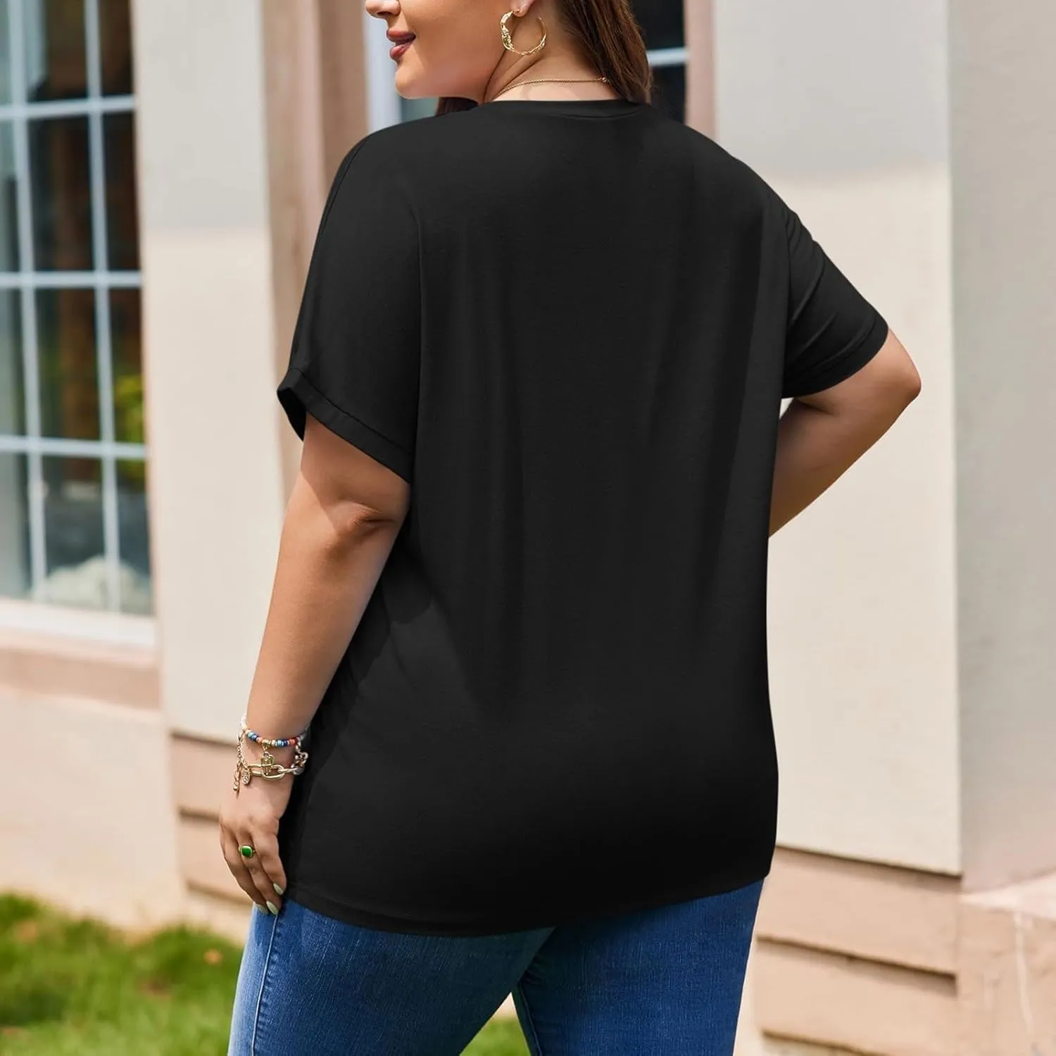 GOKKILRW Womens Plus Size T Shirts 2025 Crewneck Short Sleeve Casual T-Shirts Loose Fit Comfy Summer Tunic Tops with Pockets