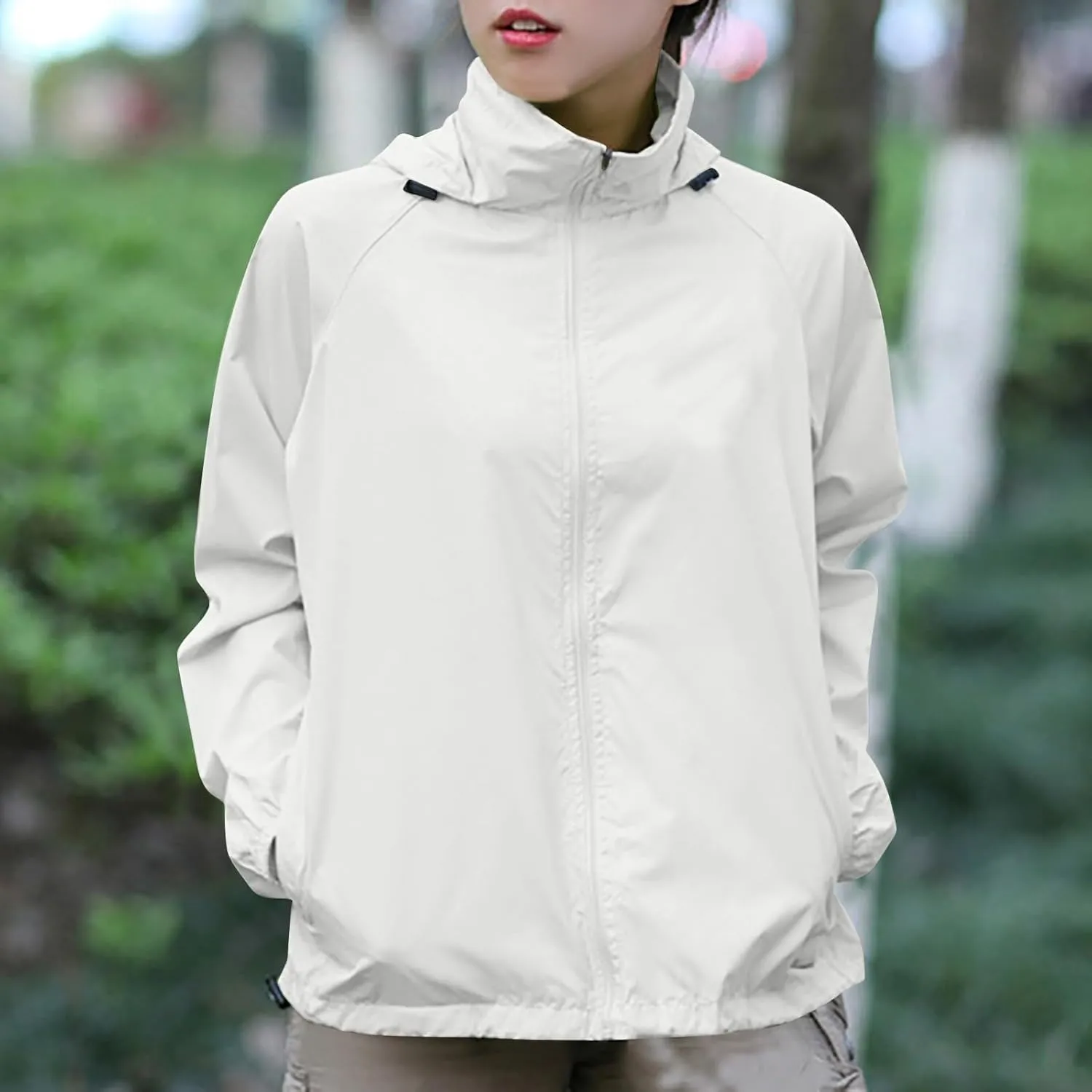Rain Jacket Women Plus Size Lightweight Raincoat Outdoor Waterproof Windbreaker Hooded Packable Coats with Pockets